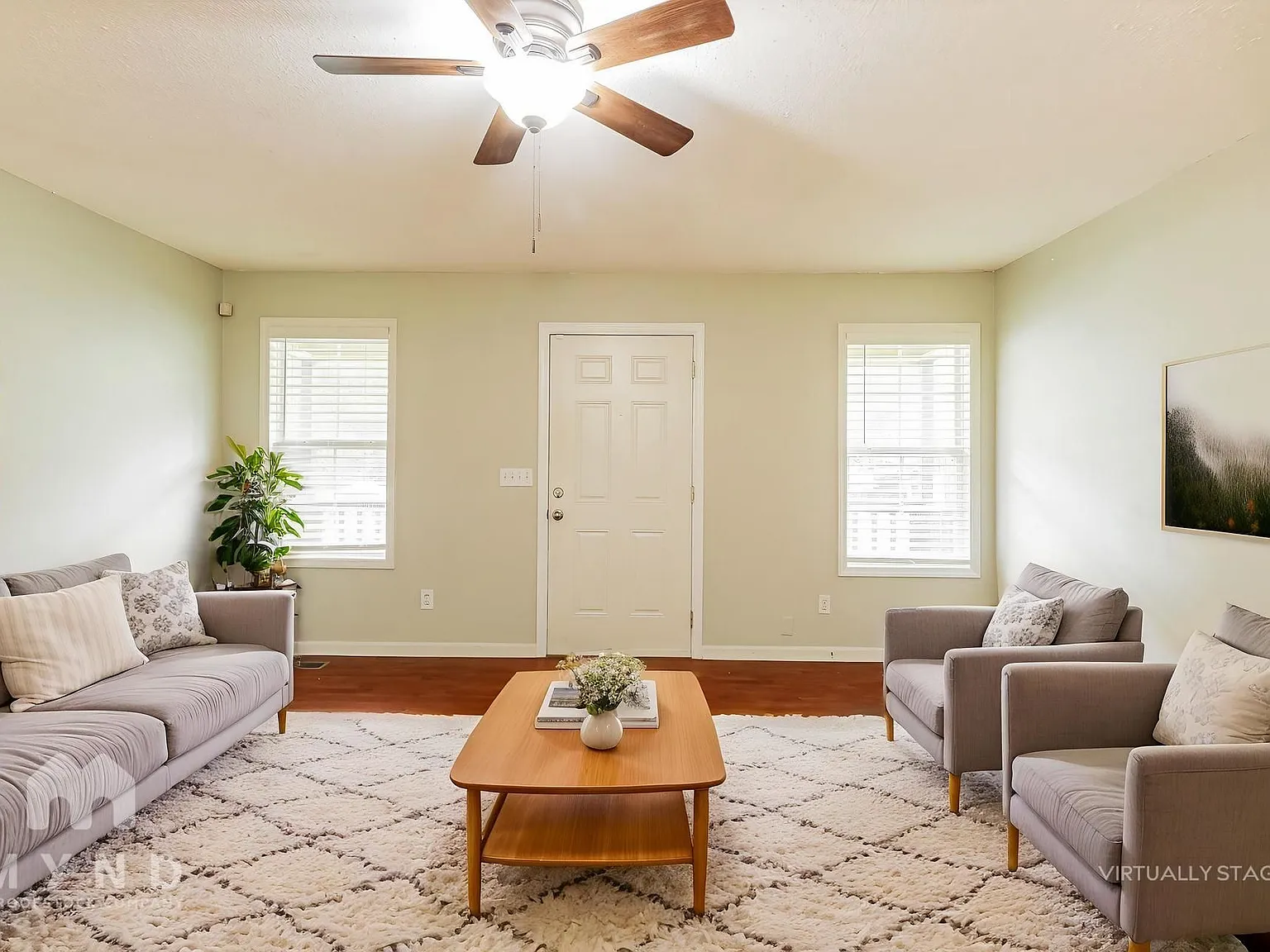 3 bed, 2.0 bath, 1056 sqft, $1,545 — Photo 2