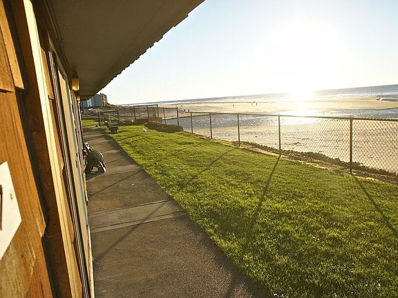2nd image of 145 NW Inlet Ave #117