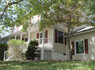 2416 Mount Tabor Rd, Blacksburg, VA 24060