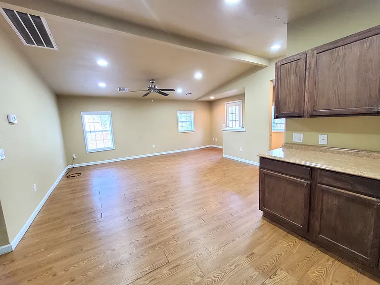 610 N Wentz St #1/2 — Photo 9