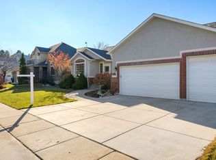 8666 S Terrace Ct, Sandy, UT 84093