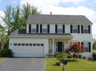 9400 Paige Ct, Manassas Park, VA 20111