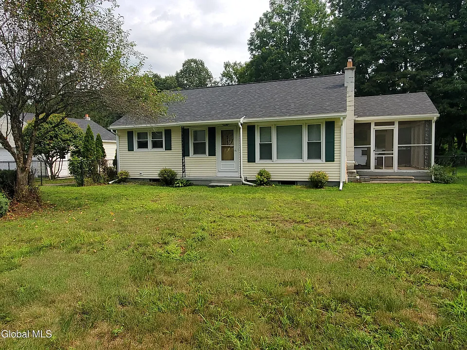 45 Smith Bridge Rd
