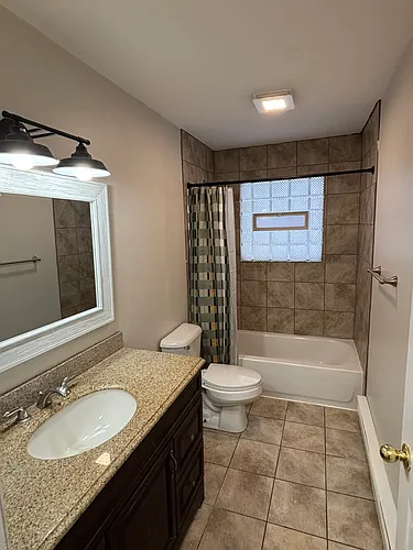 74 Village Ct Photo 1