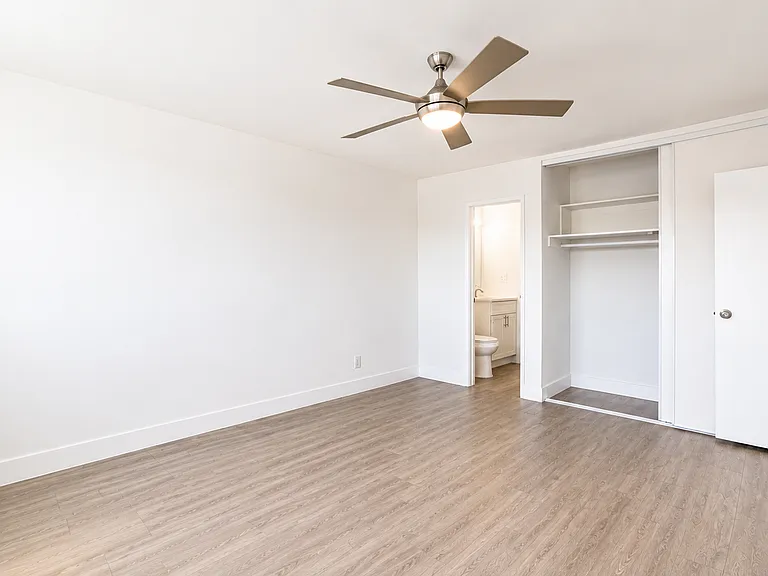 2233 S Ridgeley Dr #303 — Photo 17