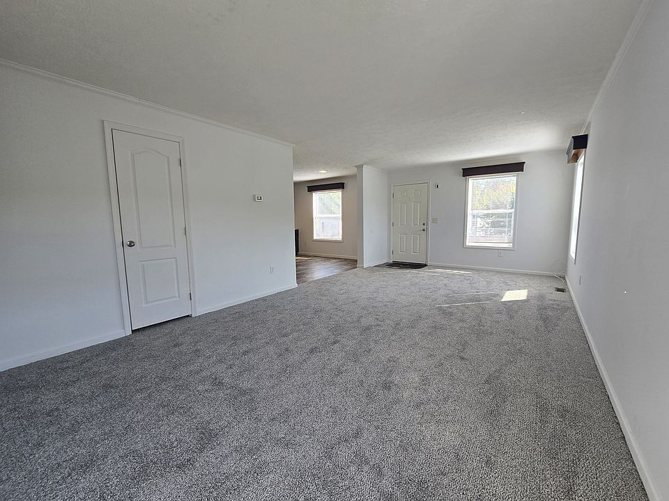 2nd image of 322 Sunset Dr