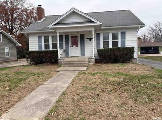 510 N Maple St, Benton, IL 62812