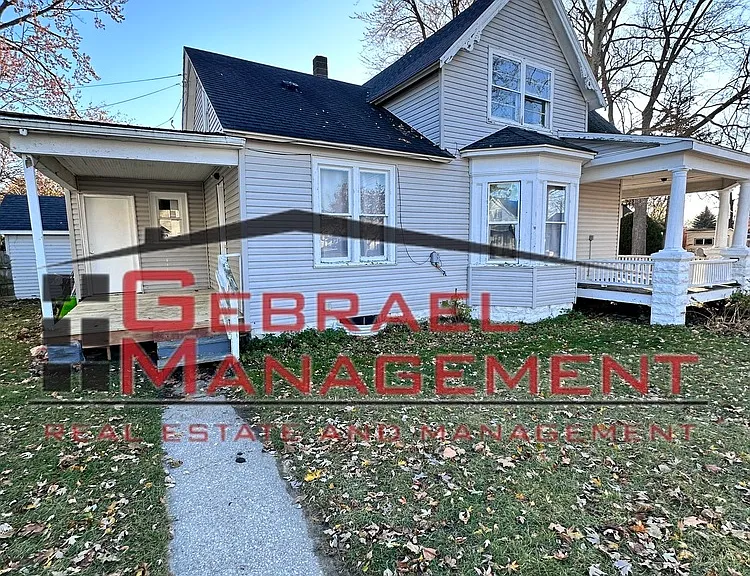 926 Willow St — Photo 11