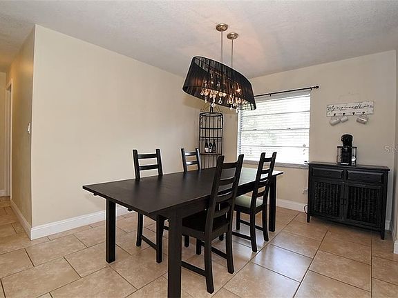 4th image of 2036 Nottingdale Ln
