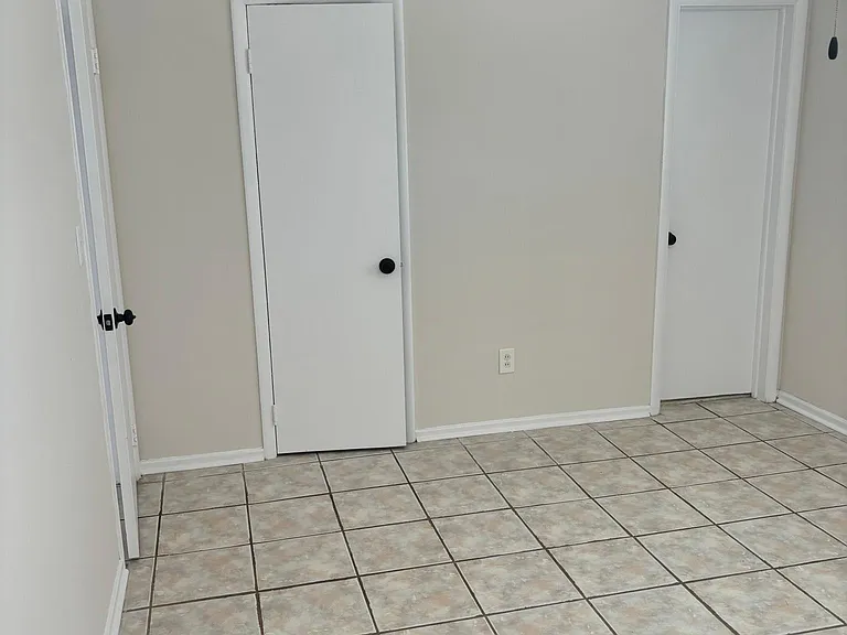 1252 S Alhambra Cir #3 — Photo 33