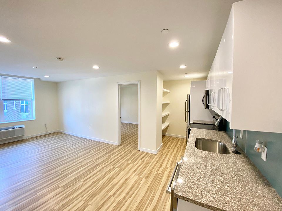 1st image of 243 S 49th St #4O3