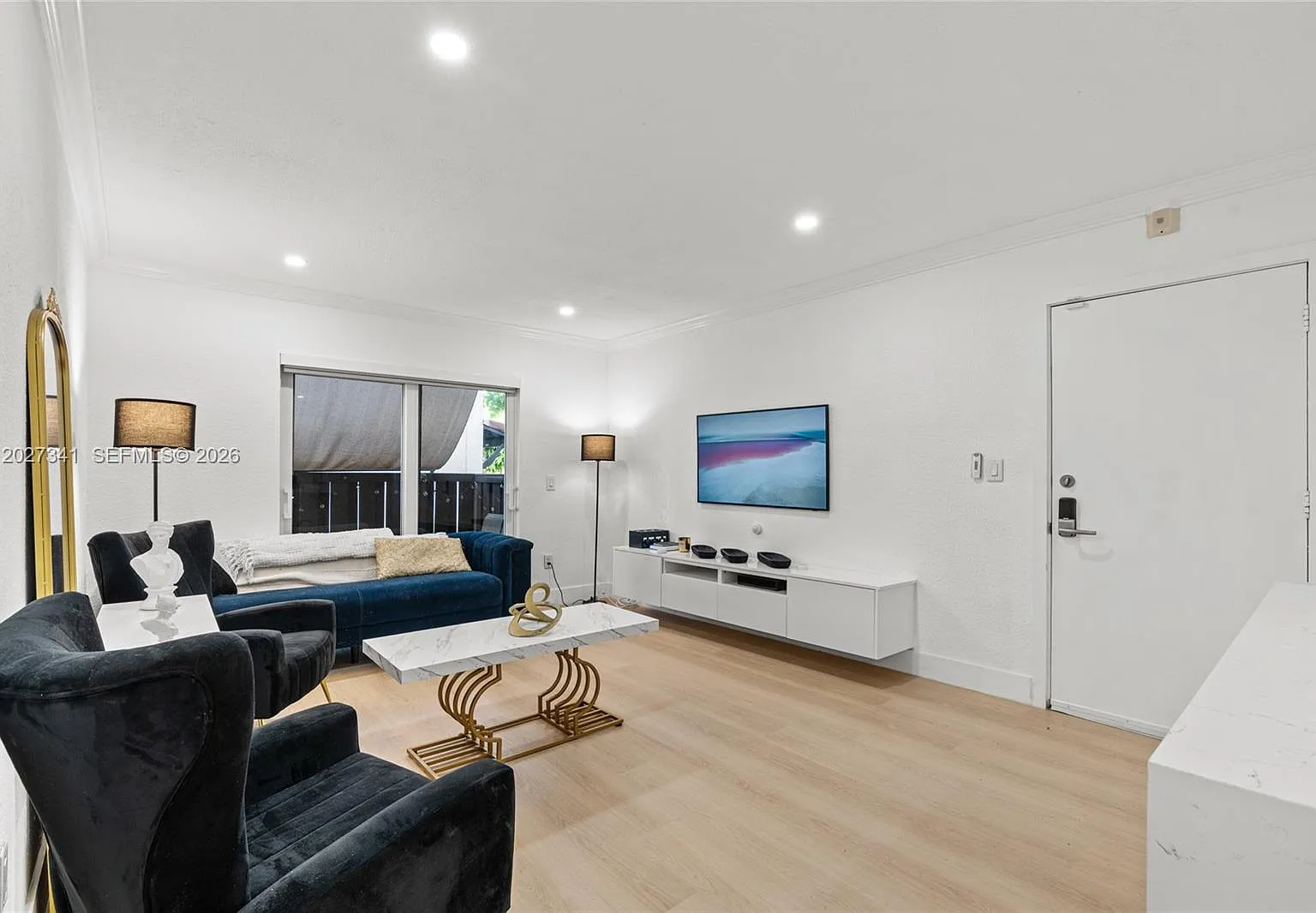 Spanish Trace Condo — Photo 1