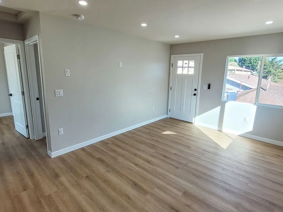 r7651