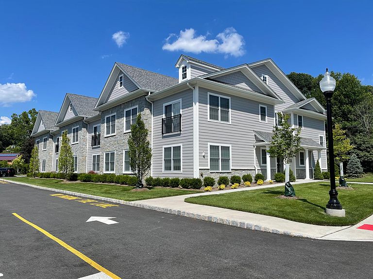 Montvale Station Apartments 7 Franklin Ave. Montvale NJ Montvale