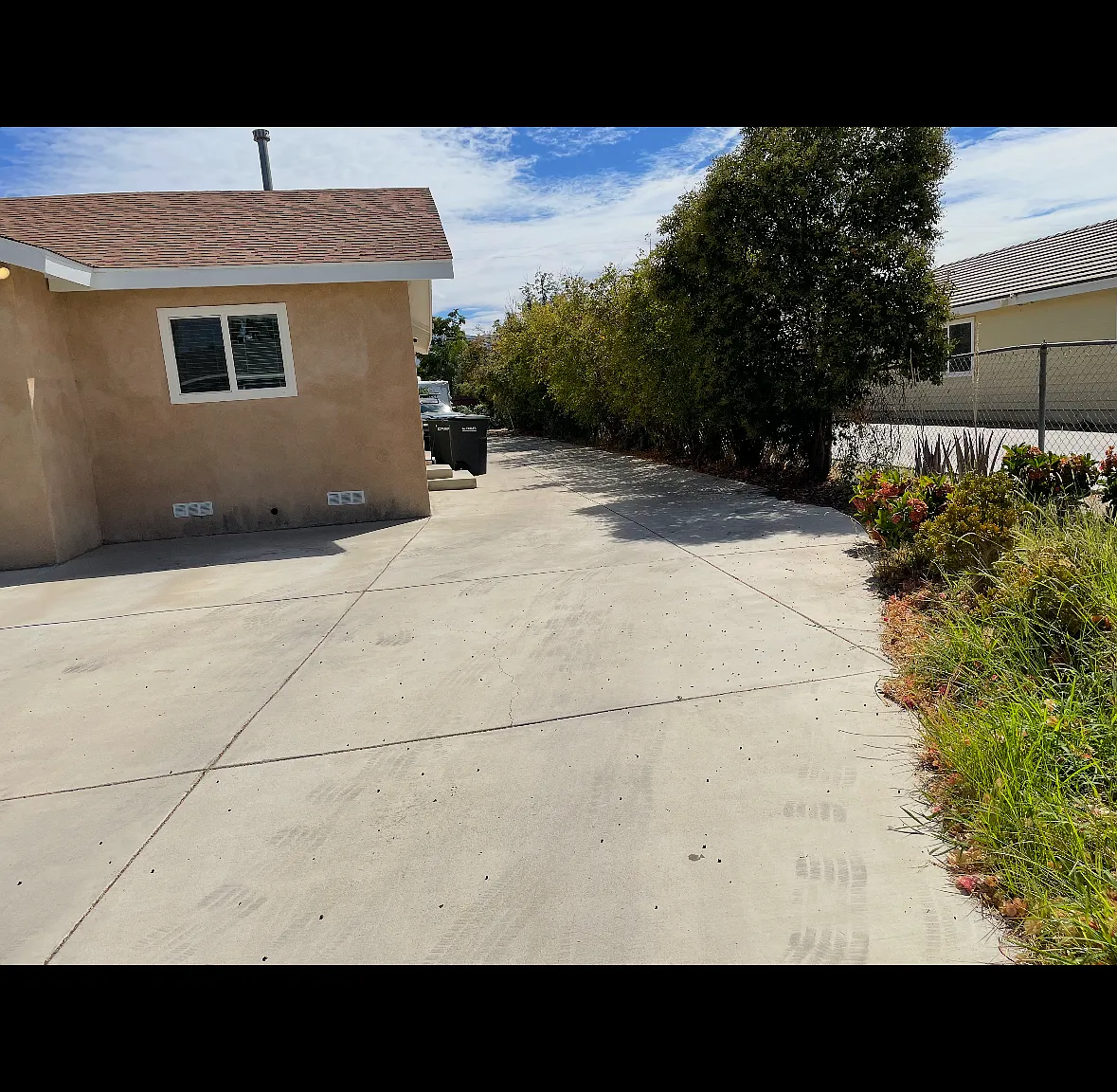 3 bed, 1028 sqft, $3,000 — Photo 3