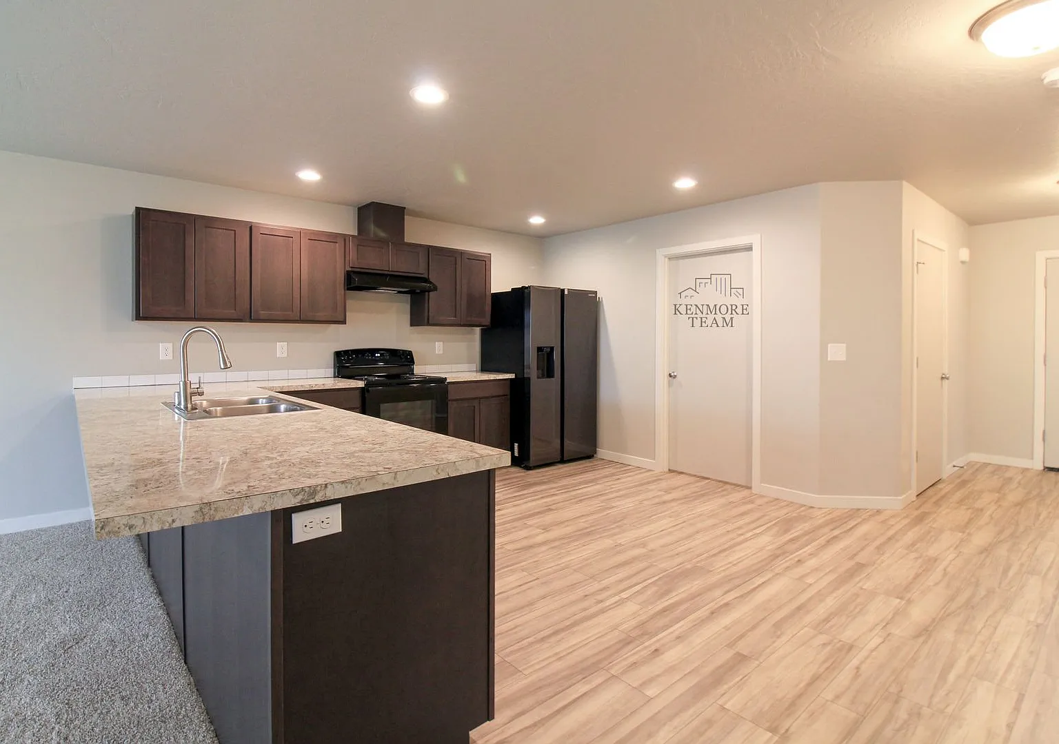 3 Bedroom, 2 Bath Duplex in Pasco — Photo 2