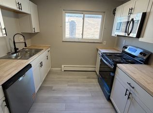 6155 Ridge Ave APT 3, Cincinnati, OH 45213