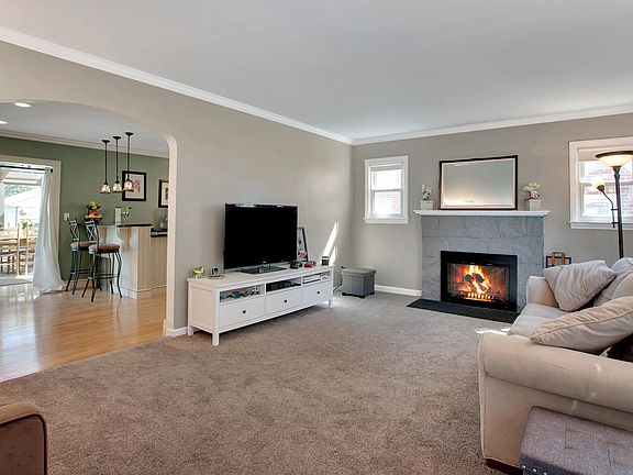 2nd image of 161 Floral Blvd