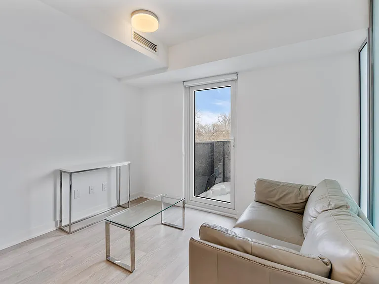 480 Wilson Ave — Photo 7