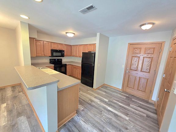 2nd image of 520 Windstone DRIVE