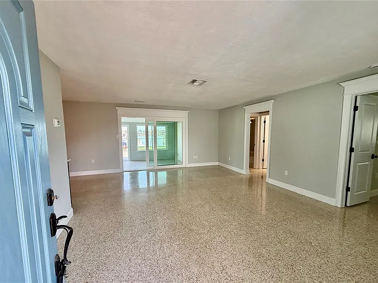17045 Dolphin Dr — Photo 30