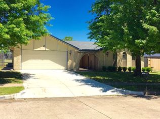 305 S 28th St, Broken Arrow, OK 74014