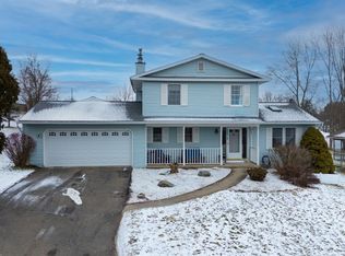 325 Jodie Dr, Vestal, NY 13850