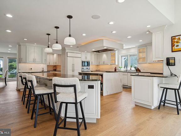 4th image of 684 Korisa Dr