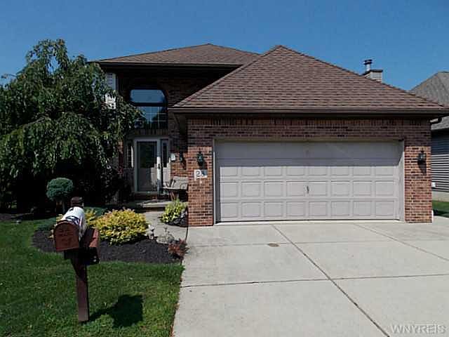 1st image of 28 Ainsley Ct