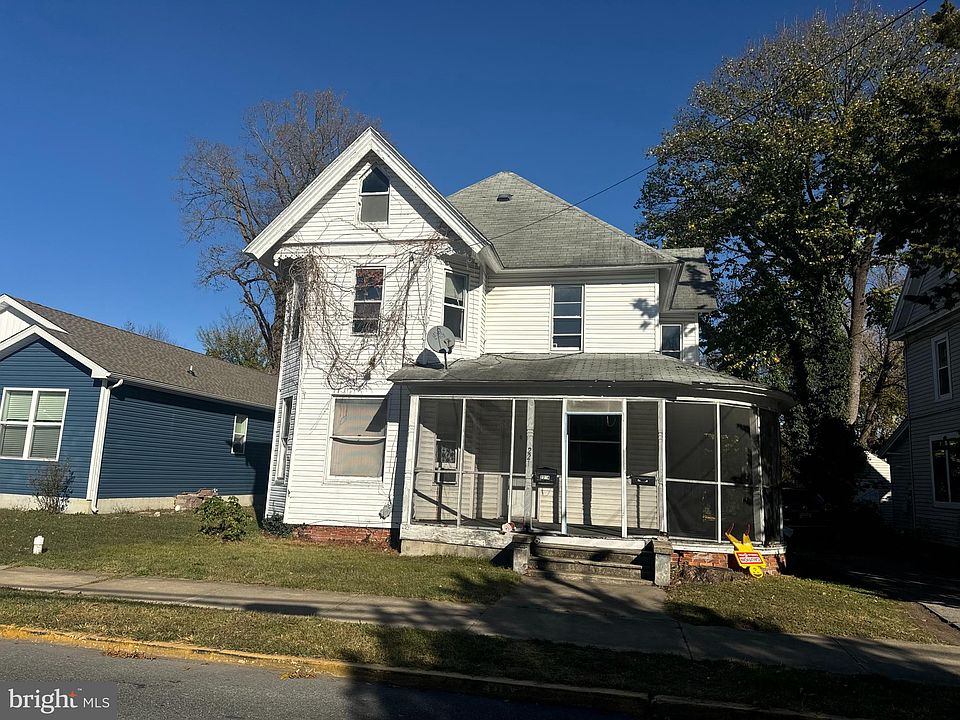1st image of 221 N Arch St