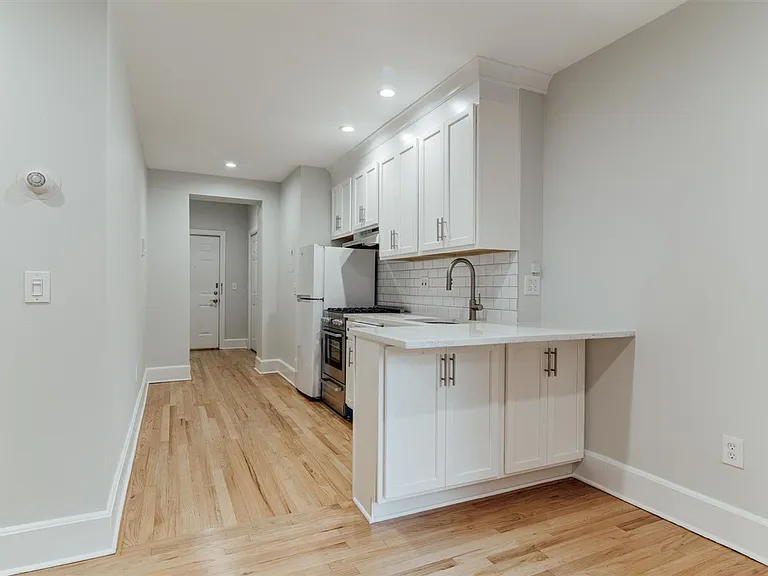 465 Jersey Ave #1 — Photo 8