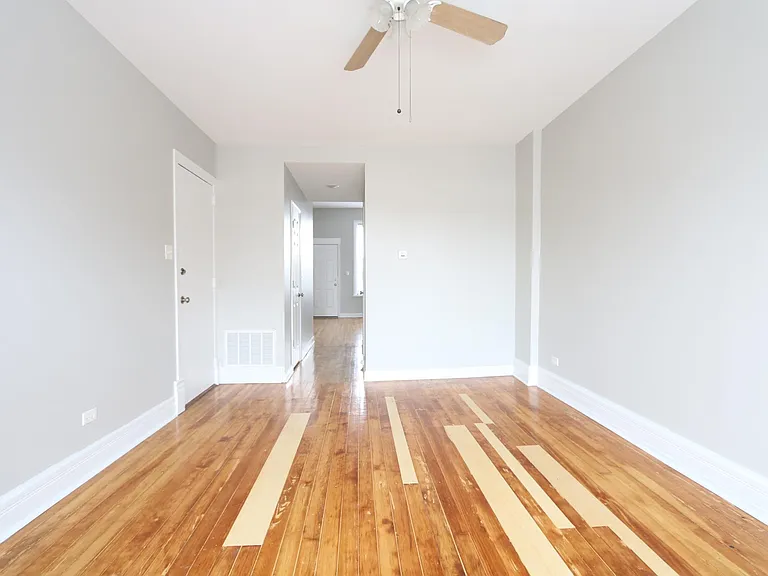 2029 W 21st Pl #2F — Photo 5