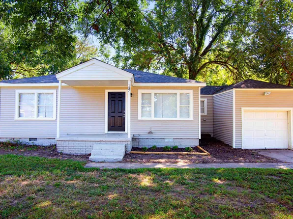 137 Saunders Dr, North Little Rock, AR 72117