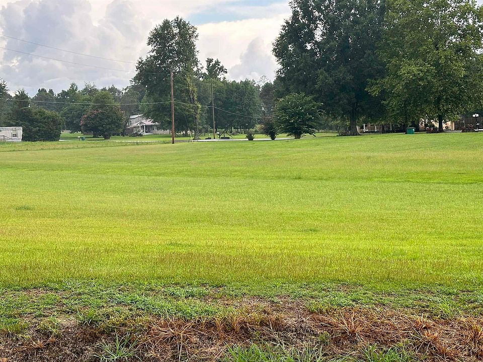 2nd image of 601 Co Rd