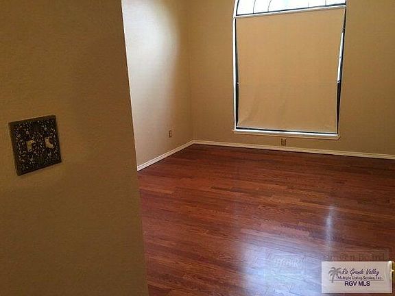 4th image of 3310 Treasure Hills Blvd