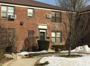 19642 67th Ave, Fresh Meadows, NY 11365