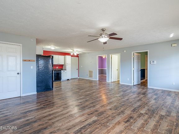 5th image of 112 Grace Ln