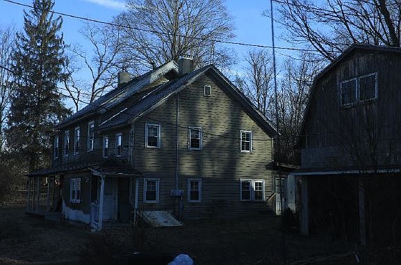 2nd image of 10 Rake St