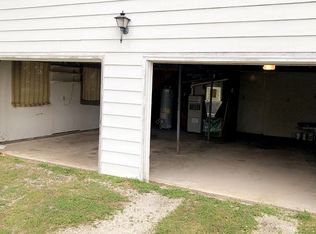 404 S Depray St, Blue Mound, IL 62513