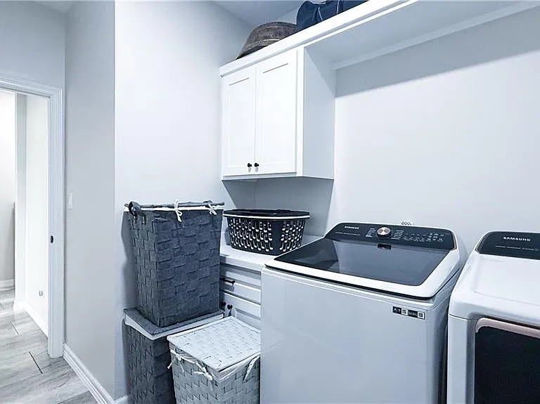 2501 S Cartier Dr — Photo 33
