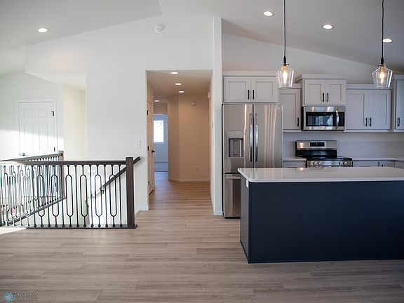 3rd image of 305 N Neuman Blvd