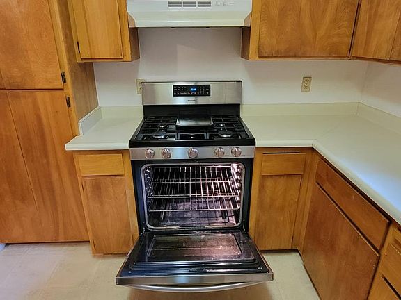 4th image of 25080 Foresthill Rd