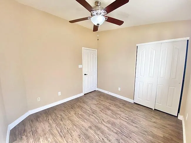 11381 S Kingman Ave — Photo 12
