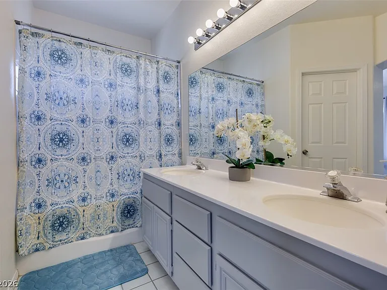 7886 Blue Brook Dr — Photo 19