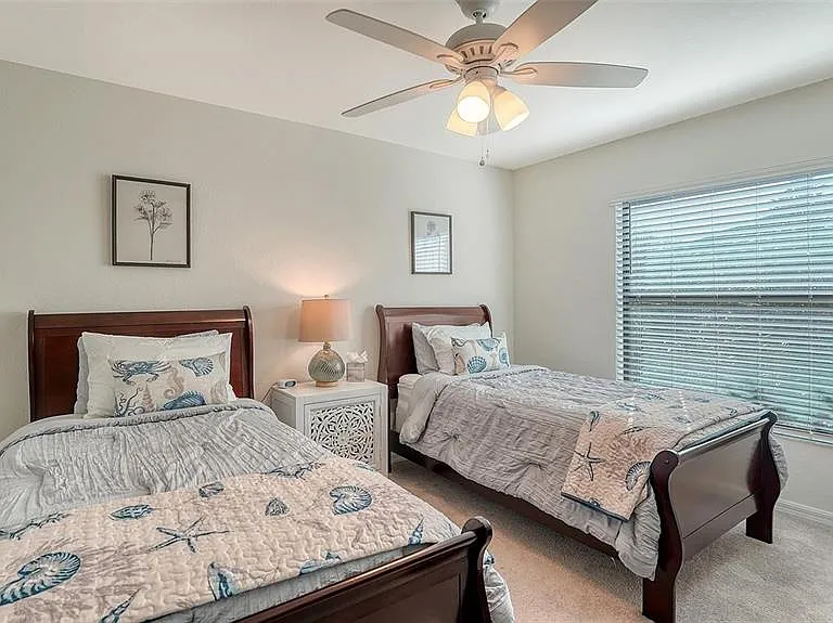 5537 Palmer Cir #201 — Photo 36