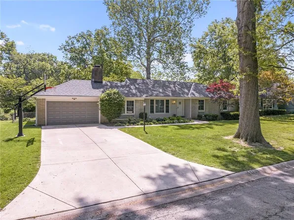 6409 Reeds Dr, Mission, KS 66202