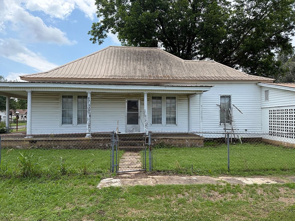 1st image of 312 N 4th St
