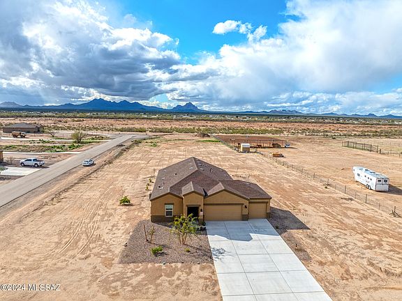 3rd image of 13201 N Carbine Cir