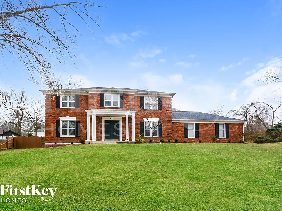 427 Holly Terrace Ct