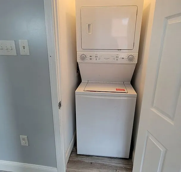 7535 Thouron Ave — Photo 10